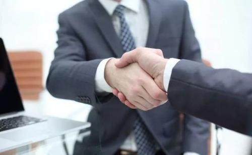 房產(chǎn)經(jīng)紀(jì)人如何打造微信 社交名片 ,提升老客戶轉(zhuǎn)介紹率